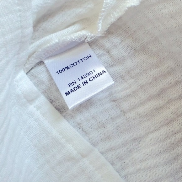 Coco + Carmen White Cotton Lace Detail Blouse NWT Size S/M - Picture 2 of 7